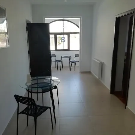 3b Bed&breakfast&b * Bükreş
