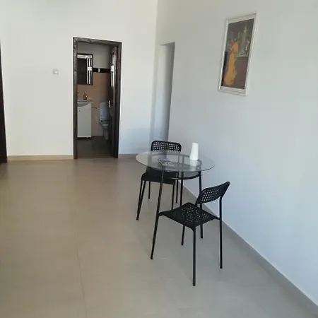 3b Bed&breakfast&b Oda ve Kahvaltı Bükreş